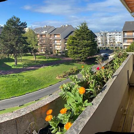 Residence Le Sporting Cabourg Exterior foto